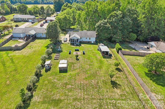 128 Levo Drive, Troutman, NC 28166