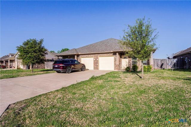 1121 Swanflower Lane, Temple, TX 76502