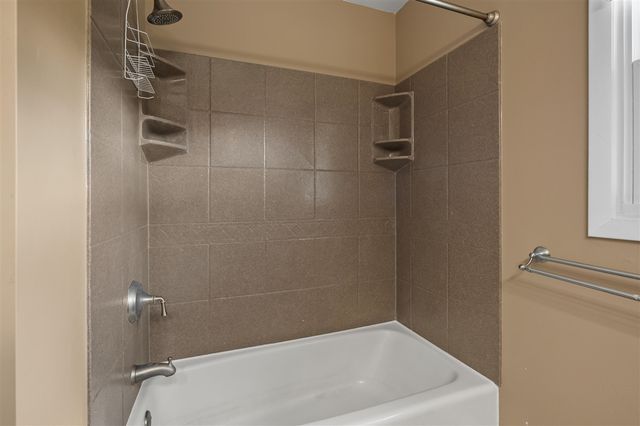 396 South Hills Drive, Battle Creek, MI 49015