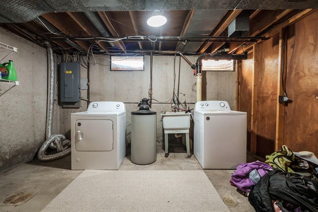 396 South Hills Drive, Battle Creek, MI 49015