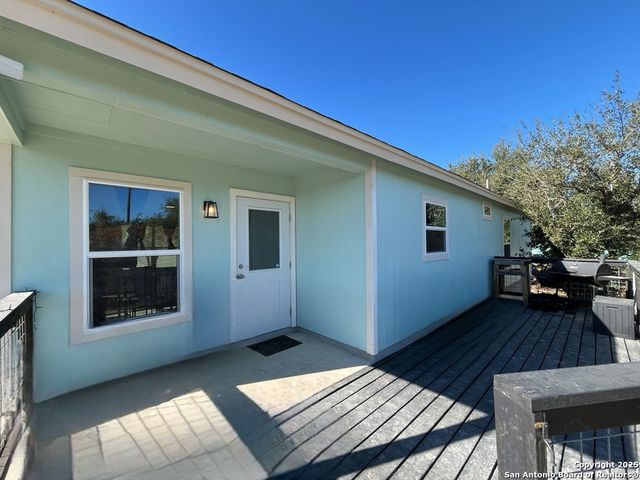 2708 Golf Dr, Spring Branch, TX 78070