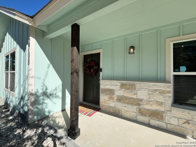 2708 Golf Dr, Spring Branch, TX 78070