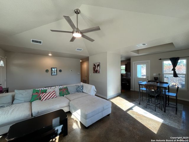 2708 Golf Dr, Spring Branch, TX 78070