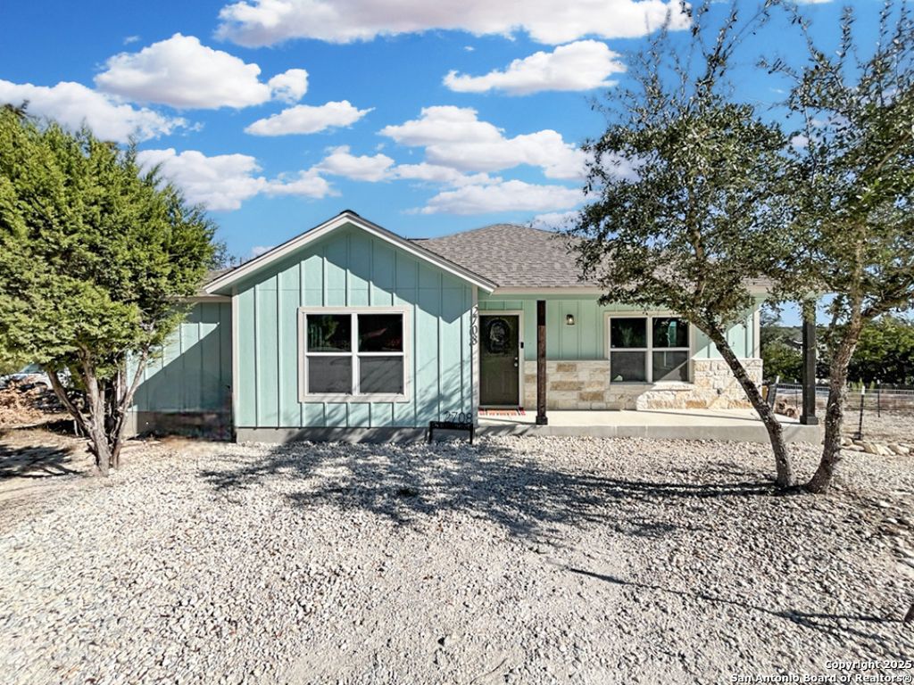 2708 Golf Dr, Spring Branch, TX 78070