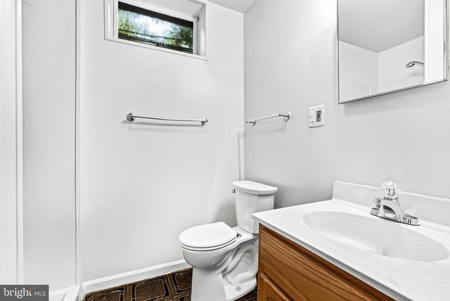 5410 WAYCROSS DR, Alexandria, VA 22310