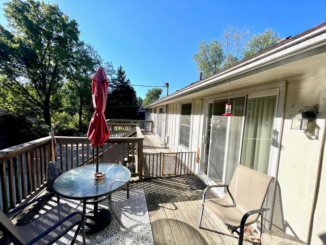 908 S FAIRVIEW RD, Columbia, MO 65203