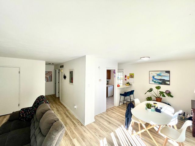 908 S FAIRVIEW RD, Columbia, MO 65203