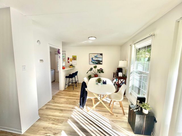 908 S FAIRVIEW RD, Columbia, MO 65203