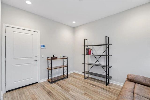 2548 S Escondido Blvd 906, Escondido, CA 92025