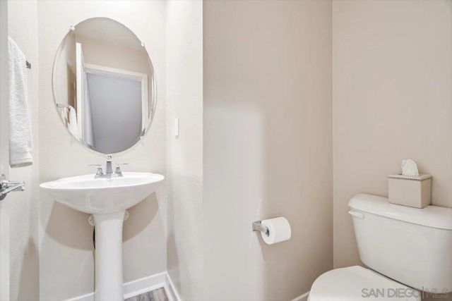 2548 S Escondido Blvd 906, Escondido, CA 92025