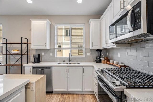 2548 S Escondido Blvd 906, Escondido, CA 92025