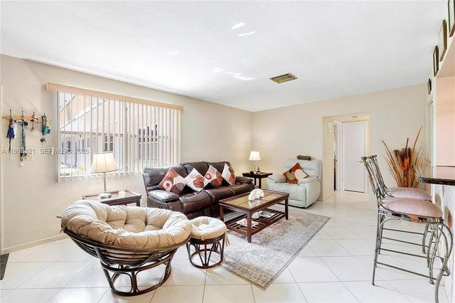 2303 Polk St 108, Hollywood, FL 33020