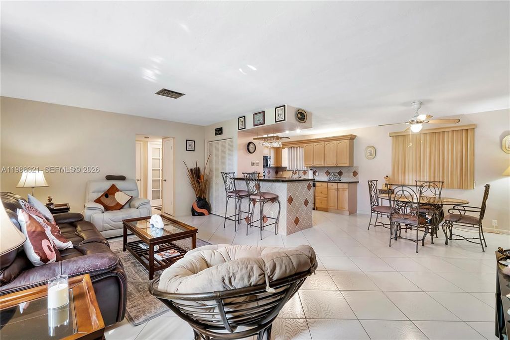 2303 Polk St 108, Hollywood, FL 33020