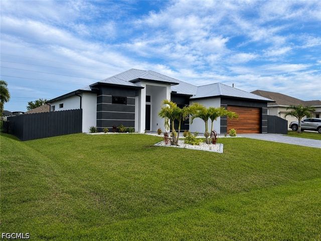 304 NW 1st TER, Cape Coral, FL 33993