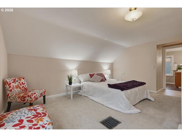 611 E 29TH St, Vancouver, WA 98663