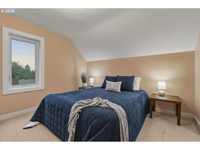 611 E 29TH St, Vancouver, WA 98663