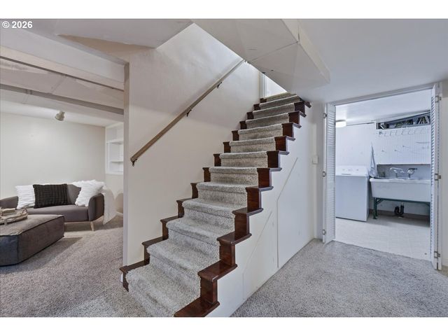 611 E 29TH St, Vancouver, WA 98663