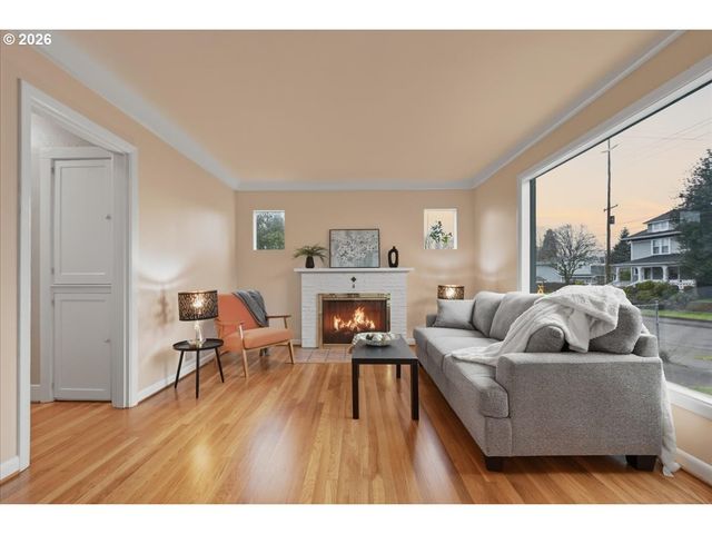 611 E 29TH St, Vancouver, WA 98663