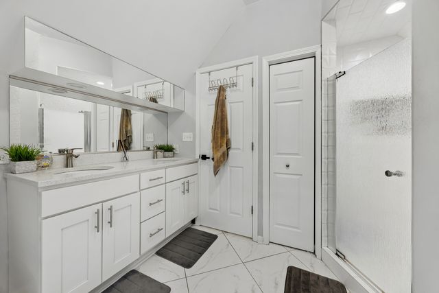 1414 N Avers Avenue, Chicago, IL 60651