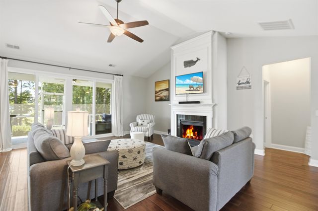 1832 Lake Egret Dr., North Myrtle Beach, SC 29582