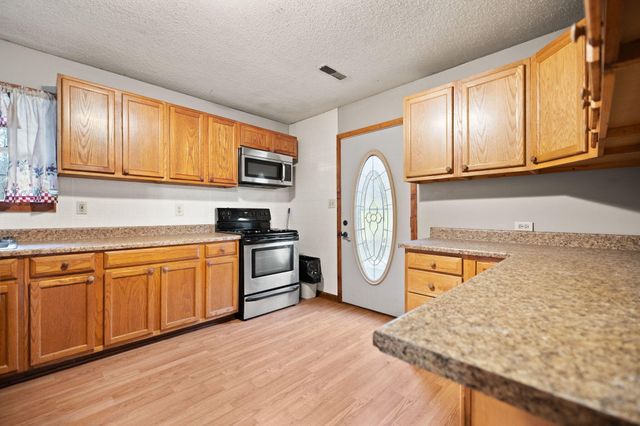 1324 Highway 399, Booneville, KY 41314