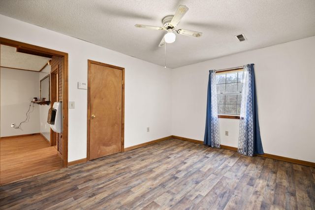 1324 Highway 399, Booneville, KY 41314