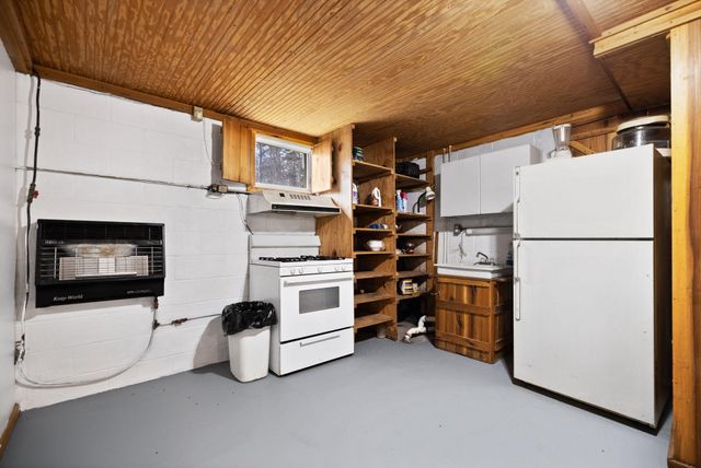 1324 Highway 399, Booneville, KY 41314