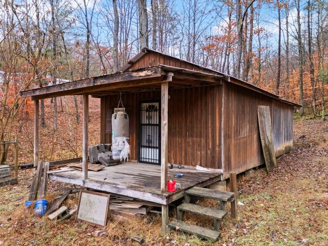 1324 Highway 399, Booneville, KY 41314