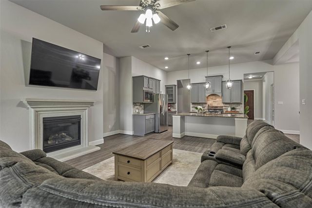 10660 Red Tail Place, Conroe, TX 77385