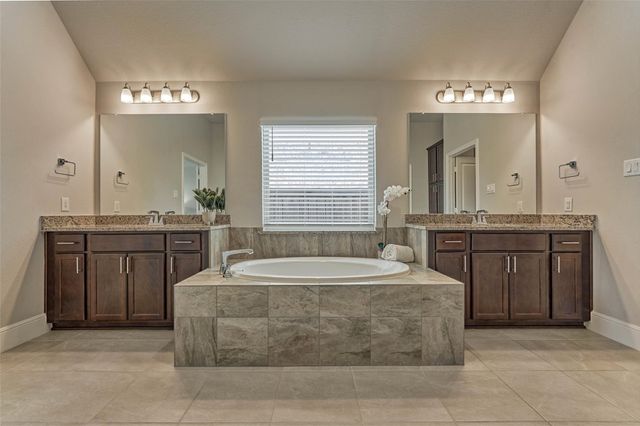 10660 Red Tail Place, Conroe, TX 77385