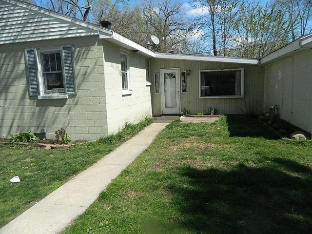 55 S 3120W Road, Kankakee, IL 60901