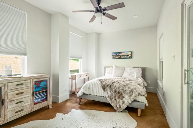 12417 River BND 8, Austin, TX 78732