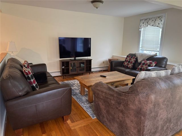 23 Carey Street, Newport, RI 02840