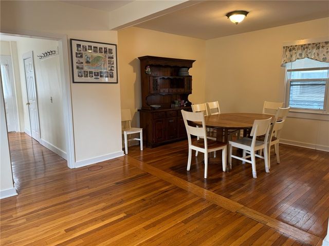 23 Carey Street, Newport, RI 02840