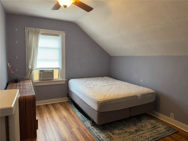 23 Carey Street, Newport, RI 02840