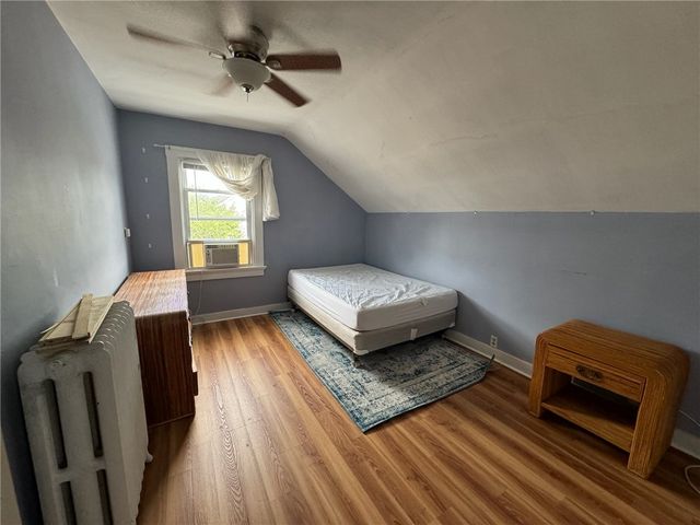 23 Carey Street, Newport, RI 02840