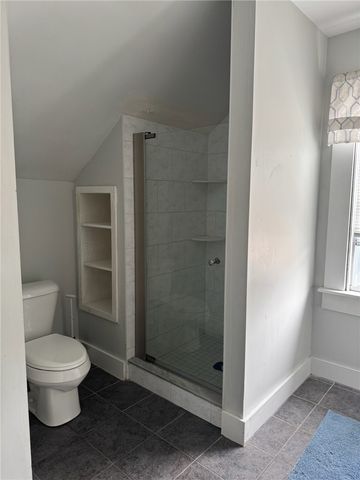 23 Carey Street, Newport, RI 02840