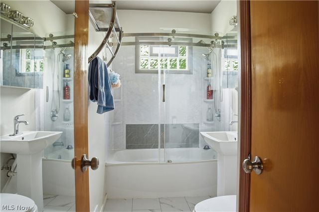 8225 Kenyon Drive SE, Warren, OH 44484