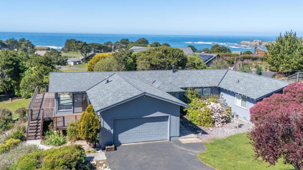 14350 Hanson Circle, Mendocino, CA 95460