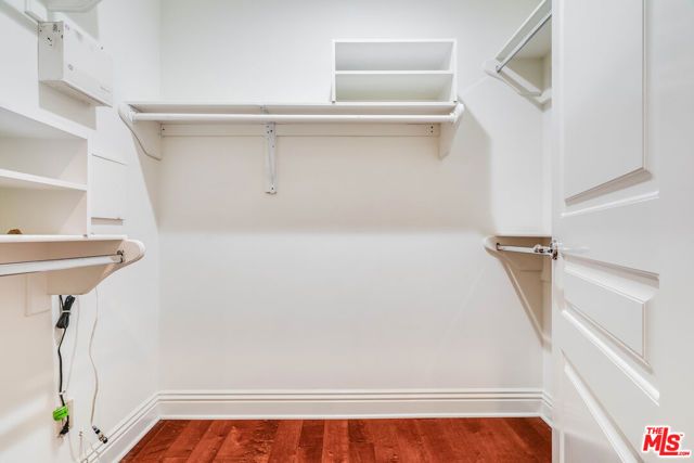 11749 Goshen Avenue 402, Los Angeles, CA 90049