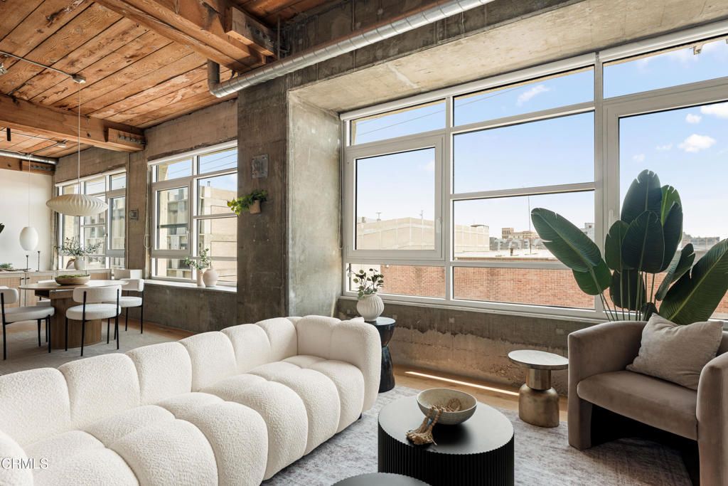 Image 10 of property listing at 530 S Hewitt Street 455, Los Angeles, CA 90013