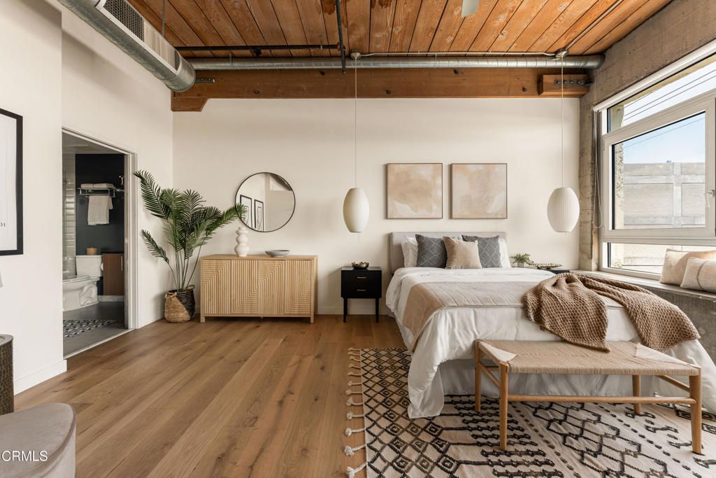 Image 20 of property listing at 530 S Hewitt Street 455, Los Angeles, CA 90013