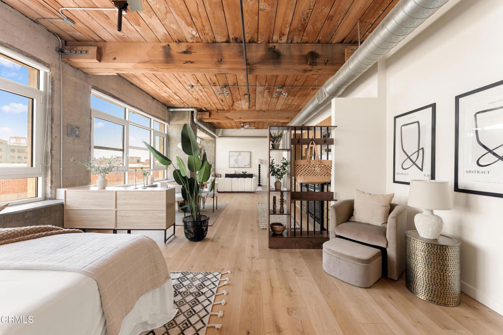 Image 24 of property listing at 530 S Hewitt Street 455, Los Angeles, CA 90013