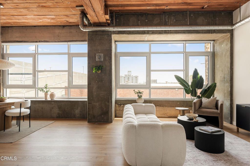 Image 4 of property listing at 530 S Hewitt Street 455, Los Angeles, CA 90013