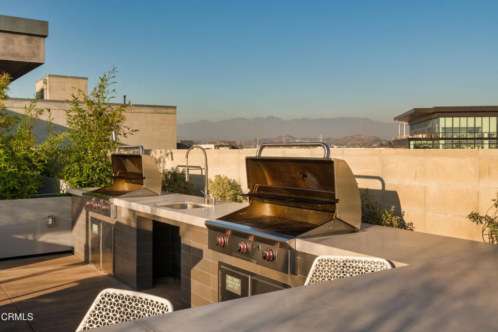 Image 41 of property listing at 530 S Hewitt Street 455, Los Angeles, CA 90013