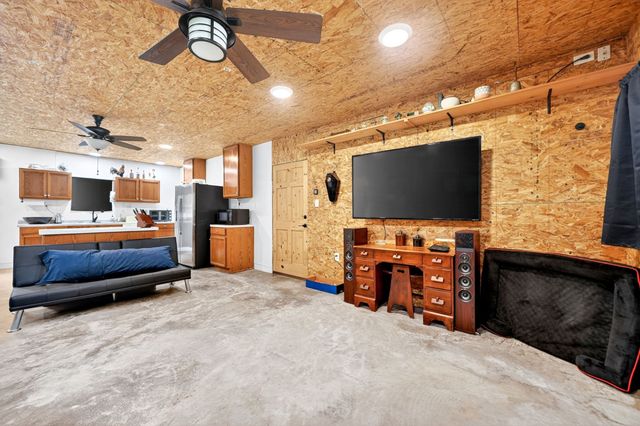 1425 Raintree Road, West Tawakoni, TX 75474
