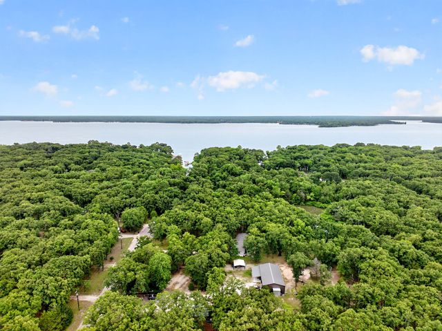 1425 Raintree Road, West Tawakoni, TX 75474