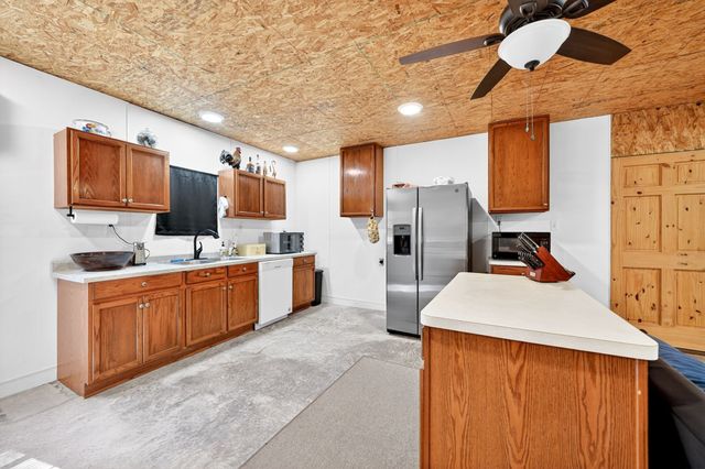 1425 Raintree Road, West Tawakoni, TX 75474
