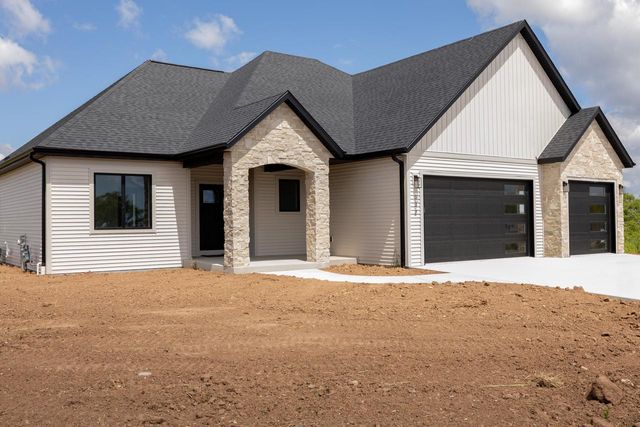 332 S 2nd STREET, Oostburg, WI 53070