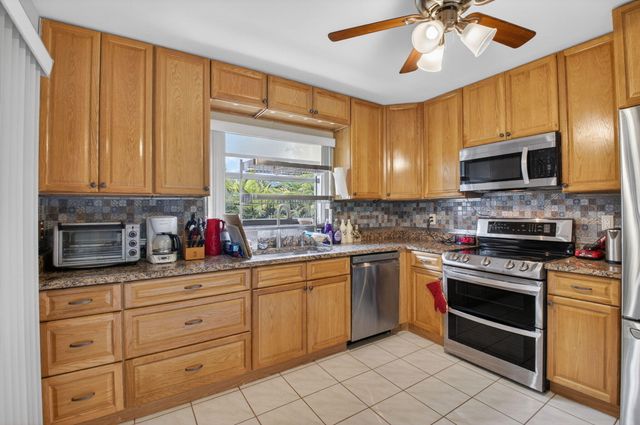 4335 Pear Tree Circle A, Boynton Beach, FL 33436